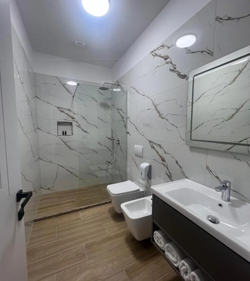 Skanderbeg Hotel Круя Албания